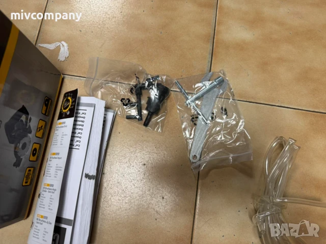 Ръчен циркуляр за плочки CAT DX55/1400w НОВ!!!, снимка 4 - Други инструменти - 50943100