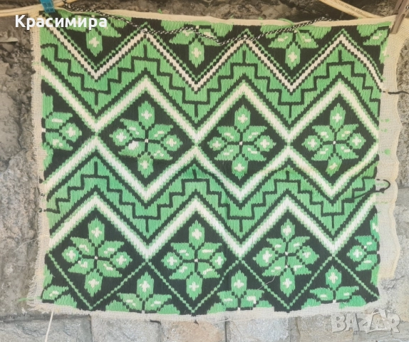 Автентични, старинни кавьори/ стенни килимчета