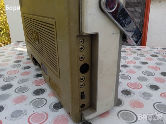 JETSTAR 872-601 /1978г Радиокасетофон, снимка 9 - Радиокасетофони, транзистори - 38807518