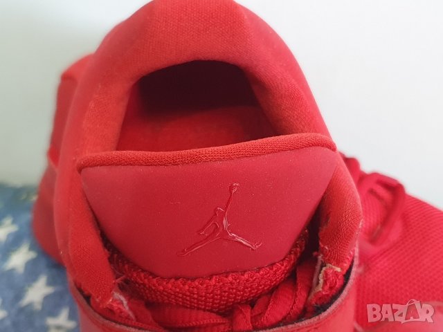 JORDAN J23 RED 36.5 номер като нови , снимка 2 - Детски маратонки - 41853758