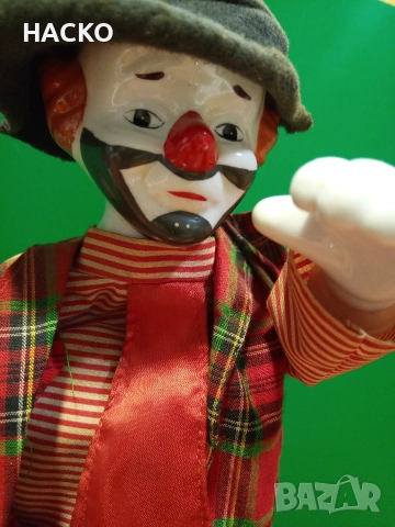 Стара Музикална Порцеланова Статуетка на Клоун Valentino/Италия, снимка 7 - Статуетки - 52577394