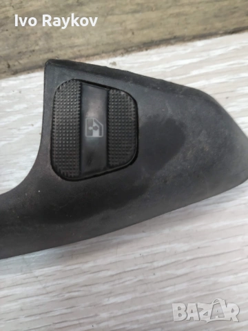 Дясна дръжка ,Бутон, копче стъкла за VW Golf MK3 , 1H4867197A, снимка 2 - Части - 53174085