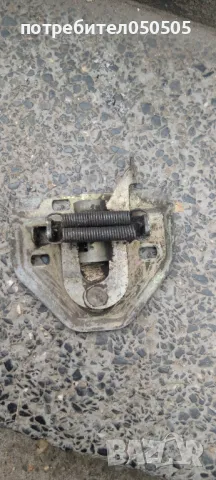 Механизъм Преден Капак от Вартбург 353