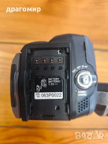 JVC GR-D825E видеокамера Mini DV , снимка 4 - Камери - 51298338