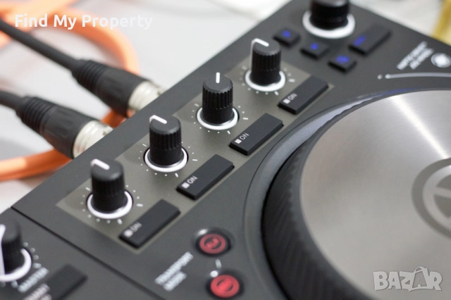 Traktor S4 MK3 (Full Equip+Decksaver), снимка 12 - Аудиосистеми - 52940314