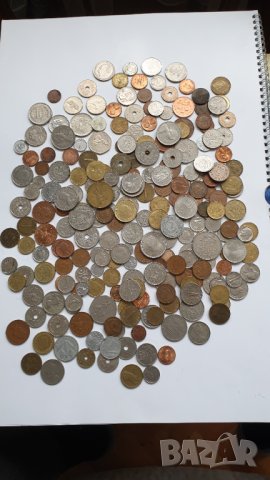 Лот чуждестранни монети -239 броя