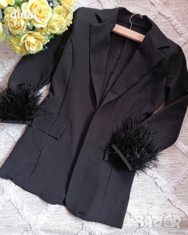 Елегантно сако с естествени щраусови пера 