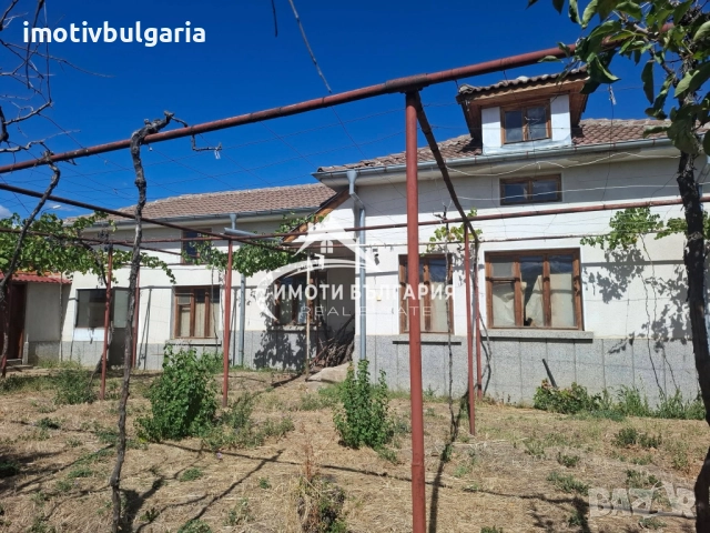 Къща на един етаж в с. Кърнаре, общ. Карлово, снимка 10 - Къщи - 52153828