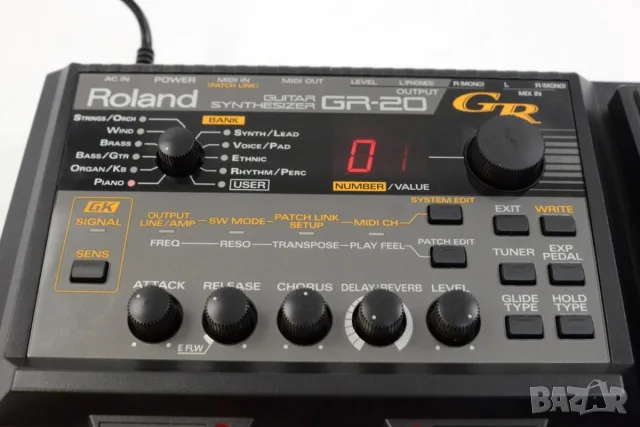 Синтезатор за китара Roland GR20 пълен комплект - машина,Миди адаптер с бокс, 13 пинов кабел,адаптер, снимка 6 - Китари - 55846606