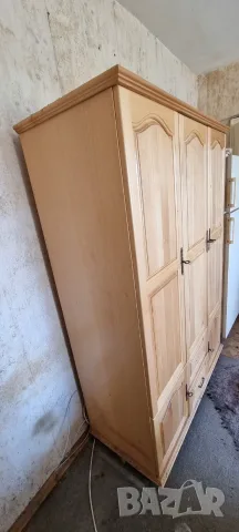 Гардероб масивно дърво чам, снимка 3 - Гардероби - 56339789