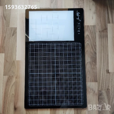 Стъклена работна подложка Tim Holtz