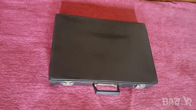 Дипломатическо куфарче от соца