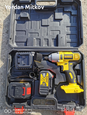Гайковерт DeWALT 