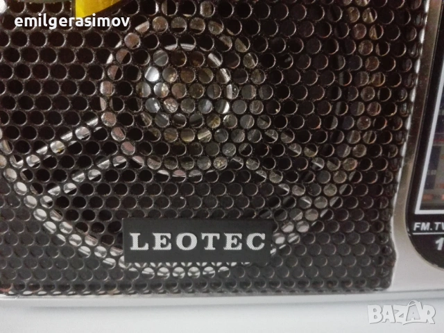  Радио GRUNDIG RF-150 , Радио LEOTEC и уокмен Tevion ., снимка 10 - Антикварни и старинни предмети - 51096483