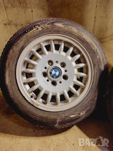 Джанти с гуми БМВ е36 бирени капачки, снимка 2 - Гуми и джанти - 50565262