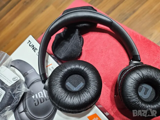 Слушалки JBL Tune 530 BT, снимка 2 - Bluetooth слушалки - 56004525