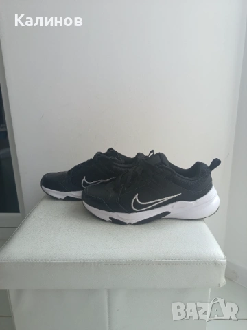 Маратонки NIKE,оригинални, естествена кожа 41-ви номер, снимка 4 - Маратонки - 53677562