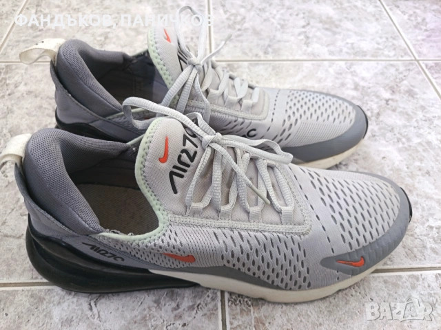 Продавам много запазени оригинални маратонки Найк Ер Макс 270, снимка 3 - Маратонки - 53753040