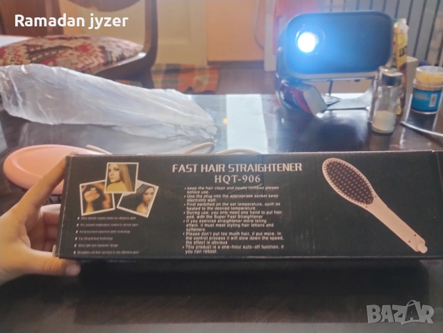 Продавам електрически гребен , снимка 2 - Сешоари - 53573352