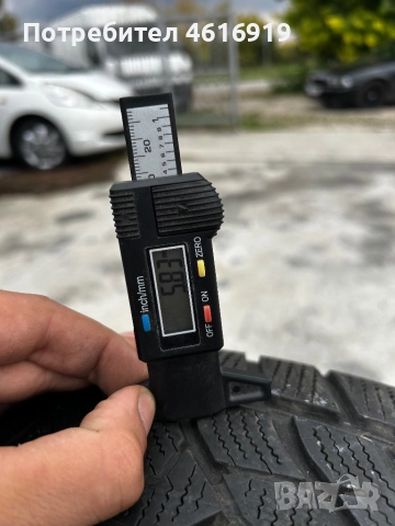 Зимни гуми Dunlop 215/60R17, снимка 8 - Гуми и джанти - 52045391