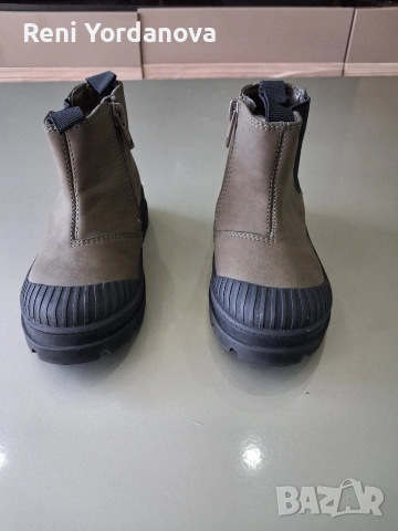 ботуши за момче много запазени 