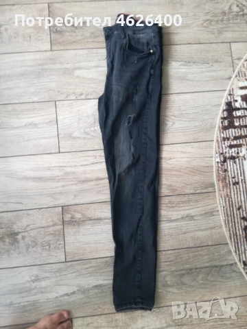 Продавам черни оригинални дънки-LUIZIN