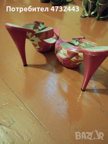 Дамски чехли многоцветни с тънък ток 