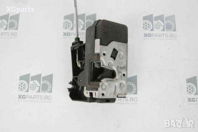 Брава врата предна дясна за Opel Meriva A (2003-2010), снимка 2 - Части - 41485262