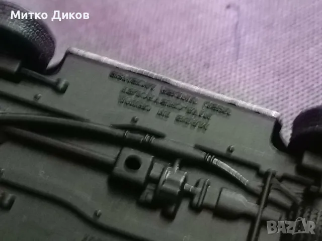 Колекционерска количка WELLY 2003 CHEVROLET NIVA  1:34, снимка 6 - Колекции - 50166021