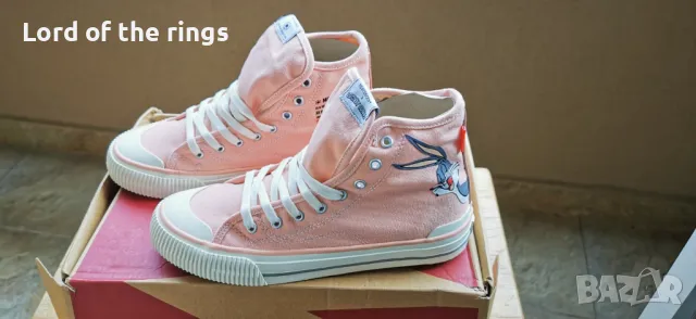 Oригинални дамски кецове MOA MASTER OF ARTS x LOONEY TUNES-38/41 номер, снимка 1