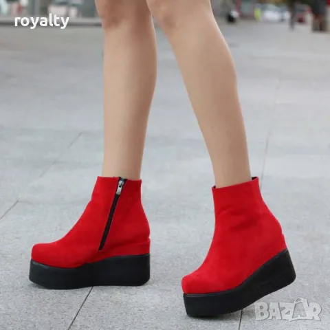 Боти на платформа - Велур