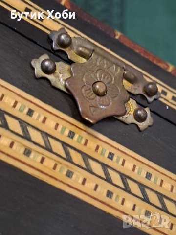 Сирийска дървена кутия с инкрустации, снимка 8 - Антикварни и старинни предмети - 39354593