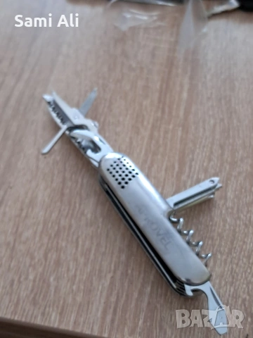 Продавам 2 броя мултифункционални джобни ножчета в добро състояние., снимка 3 - Нумизматика и бонистика - 53817626