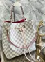 Louis Vuitton Дамска Чанта Луис Витон - Налични Различни Цветове Код D1677, снимка 2