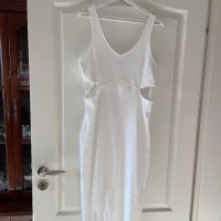 Елегантна нова  ежедневна удобна бяла рокля рипс еластична рязана в талията , снимка 6 - Рокли - 41828660
