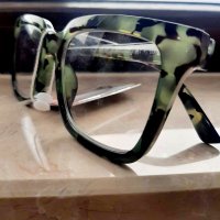 Очила за четене унисекс модел в зелено +1 диоптър, снимка 4 - Слънчеви и диоптрични очила - 39892052