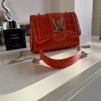 Стилна чанта Louis Vuitton , снимка 6 - Чанти - 42303323