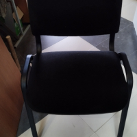 Посетителски офис стол текстилна дамаска  черна , снимка 3 - Столове - 44716139