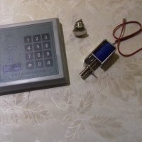 Електронно заключване с клавиатура RFID 125 kHz и бутон, снимка 1 - Друга електроника - 40588810