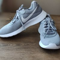 Маратонки Nike номер 39, снимка 2 - Детски маратонки - 42119375