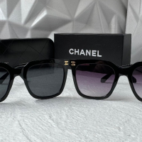 CH 2024 дамски слънчеви очила с лого, снимка 12 - Слънчеви и диоптрични очила - 44657769