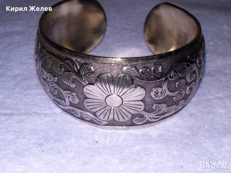 ПРЕКРАСНА СРЕБРИСТА ФЛОРАЛНО ОРНАМЕНТИРАНА РЕГУЛИРУЕМА БРОНЗОВА РЕТРО ГРИВНА 10307, снимка 1