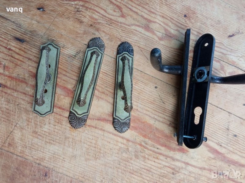Лот дръжки за врати, снимка 1