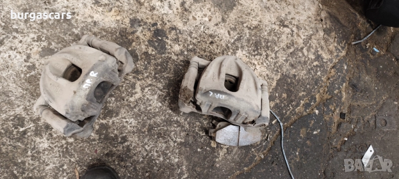 Спирачен апарат преден ляв десен Toyota Corolla Verso 2005 1,8 - 60лв, снимка 1