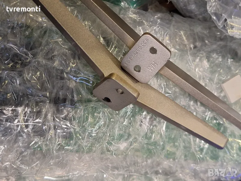 оригинална стойка КРАЧЕТА за телевизор Thomson модел 49UD6596, снимка 1