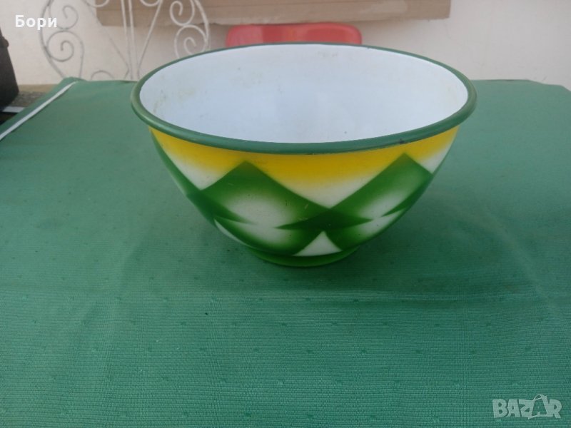 Стара емайлирана купа, снимка 1