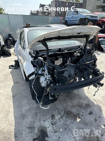 Тойота ярис 2020 хибрид Toyota Yaris 2020 hibrid на части, снимка 4 - Автомобили и джипове - 41871259