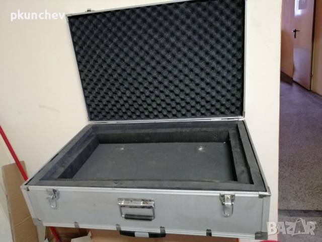 Голям алуминиев куфар за техника или инструменти, снимка 9 - Куфари с инструменти - 36126988