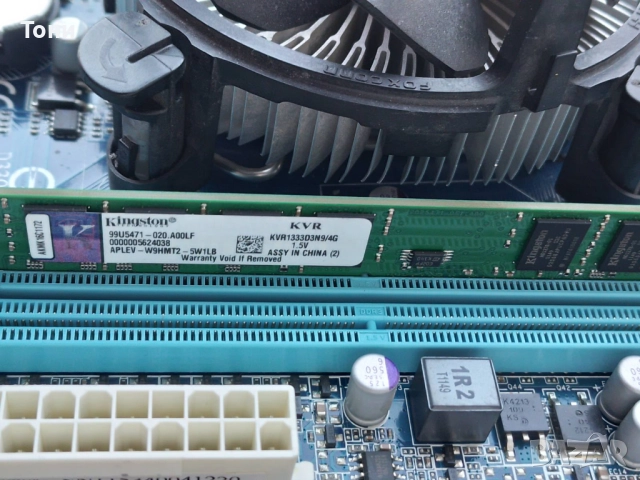 Дънна платка Gigabyte GA-H61M-DS2 с Intel Pentium G2030 + охладител + 4GB DDR3, снимка 5 - Дънни платки - 52829916