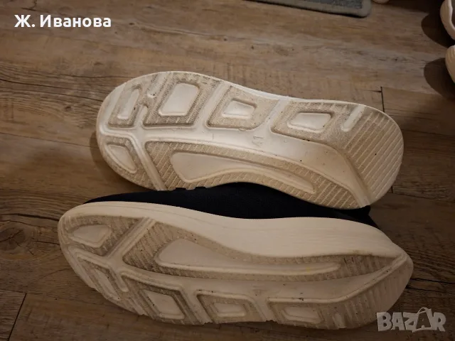 Продавам спортни обувки тъмно сини, номер 41., снимка 4 - Кецове - 55850600